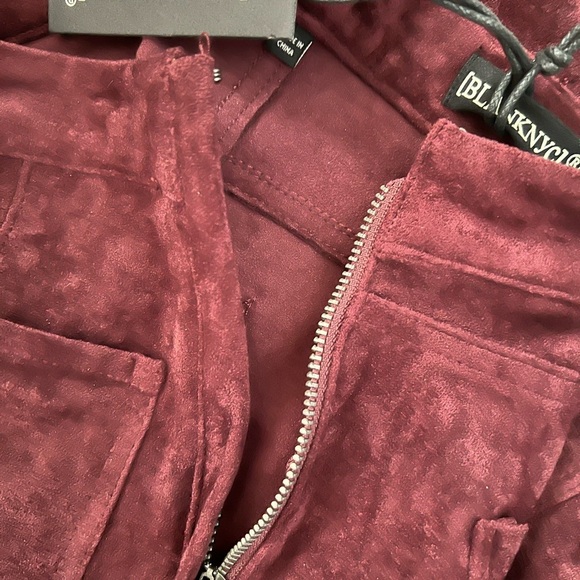 BLANK NYC faux suede boot cut pants with side zipper Size 27, NWT - Picture 6 of 13